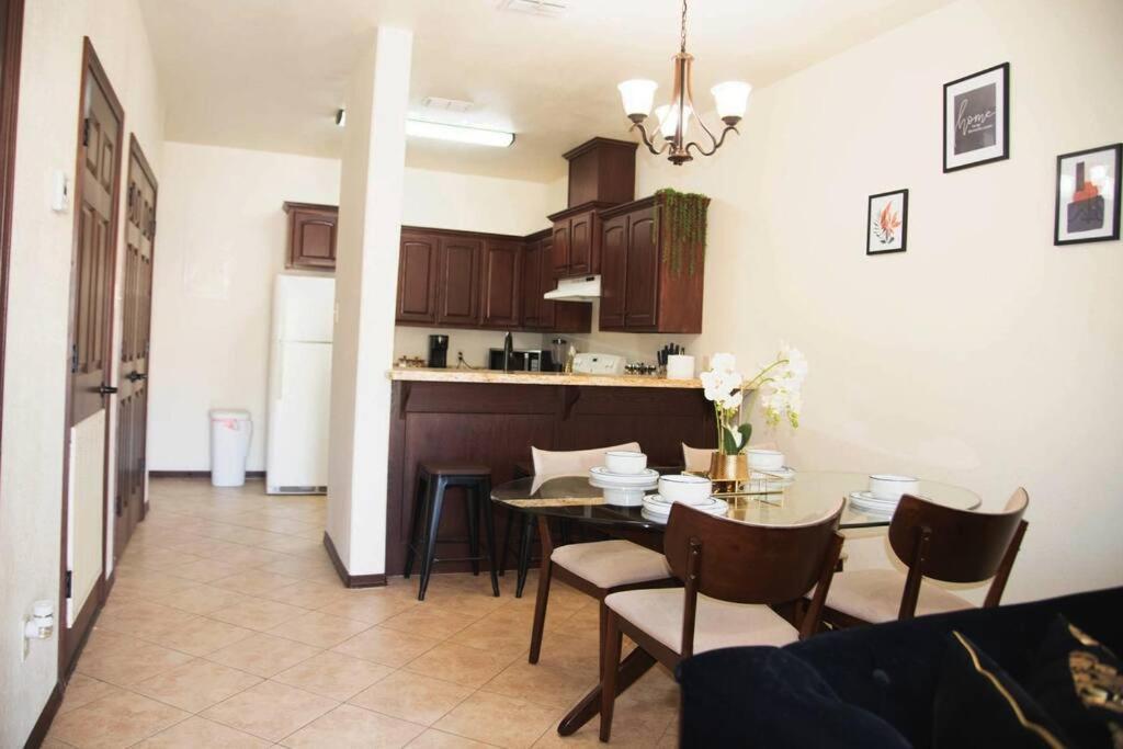 1 Min To University Utrgv 2Bd 2Bt Town Suite Edinburg Buitenkant foto